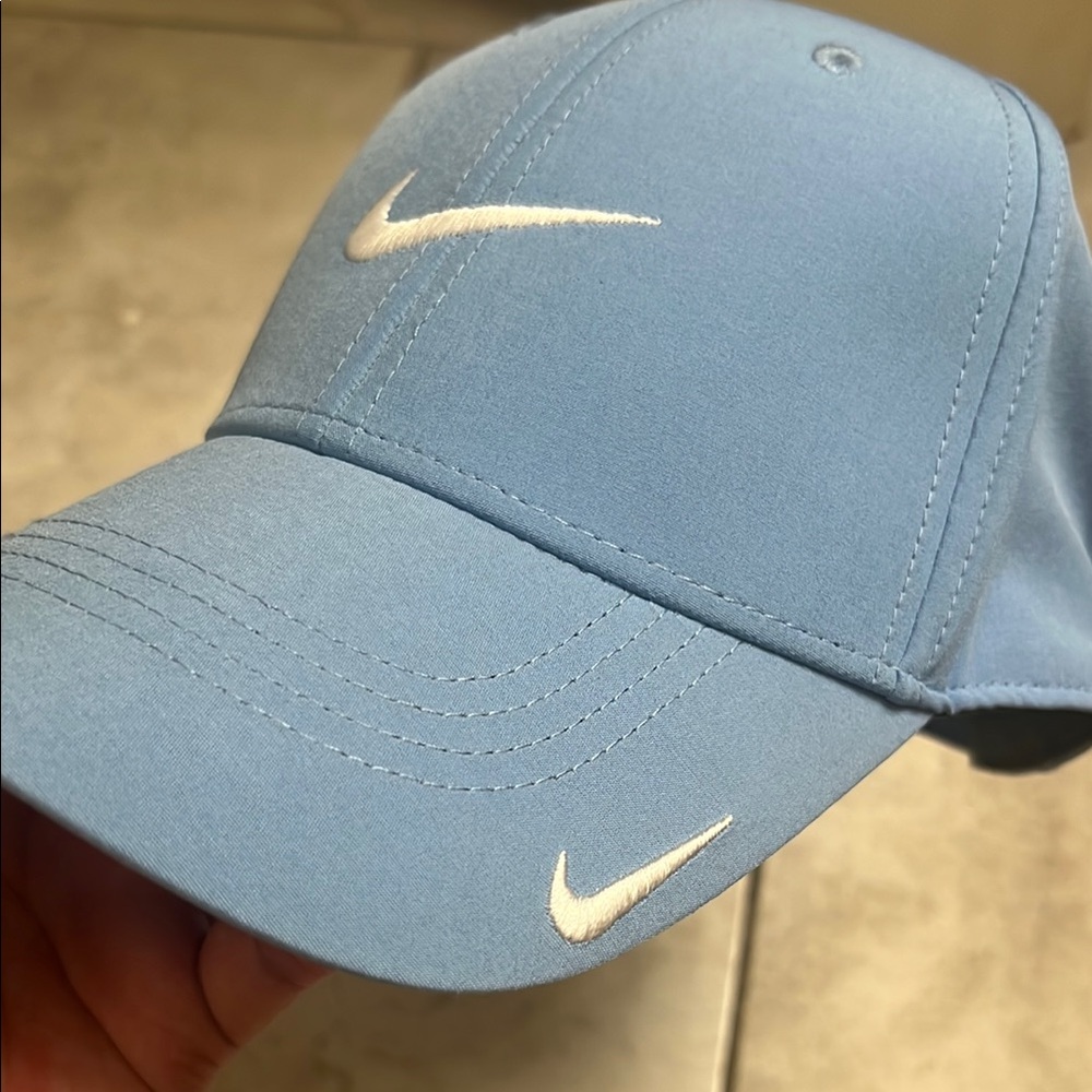 Nike Blue Cap - Picture 3 of 8